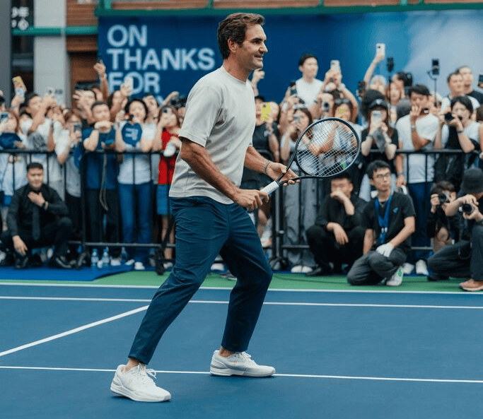 关于美国网球队横扫英国网球队，费德勒关键制胜的信息