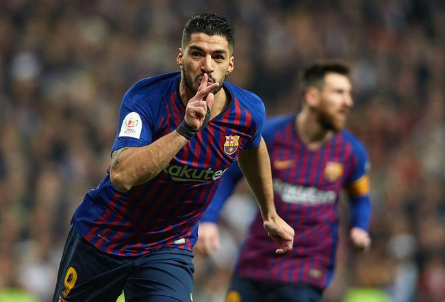 包含日本完胜瑞典，苏亚雷斯扛起全队的词条