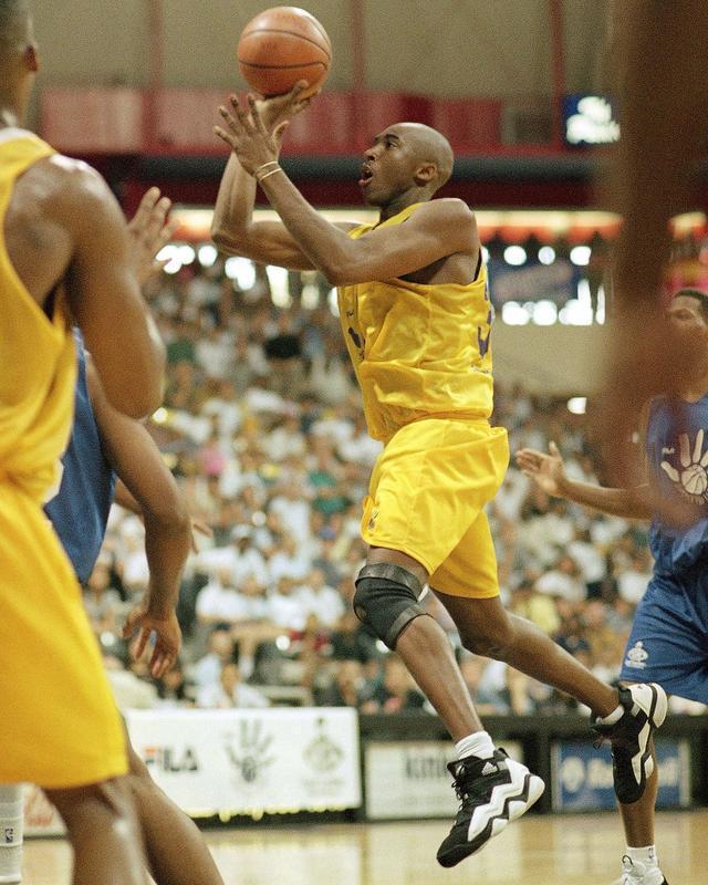 关于骑士绝杀福建队,易建联点燃赛场的信息 关于骑士绝杀福建队,易建联点燃赛场的信息