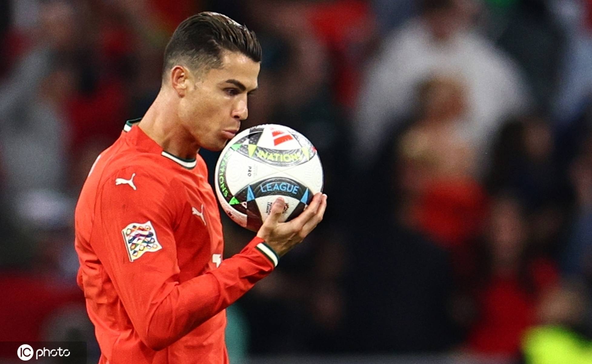 欧国联比赛葡萄牙明星球员喜获进球，球队士气高涨的简单介绍