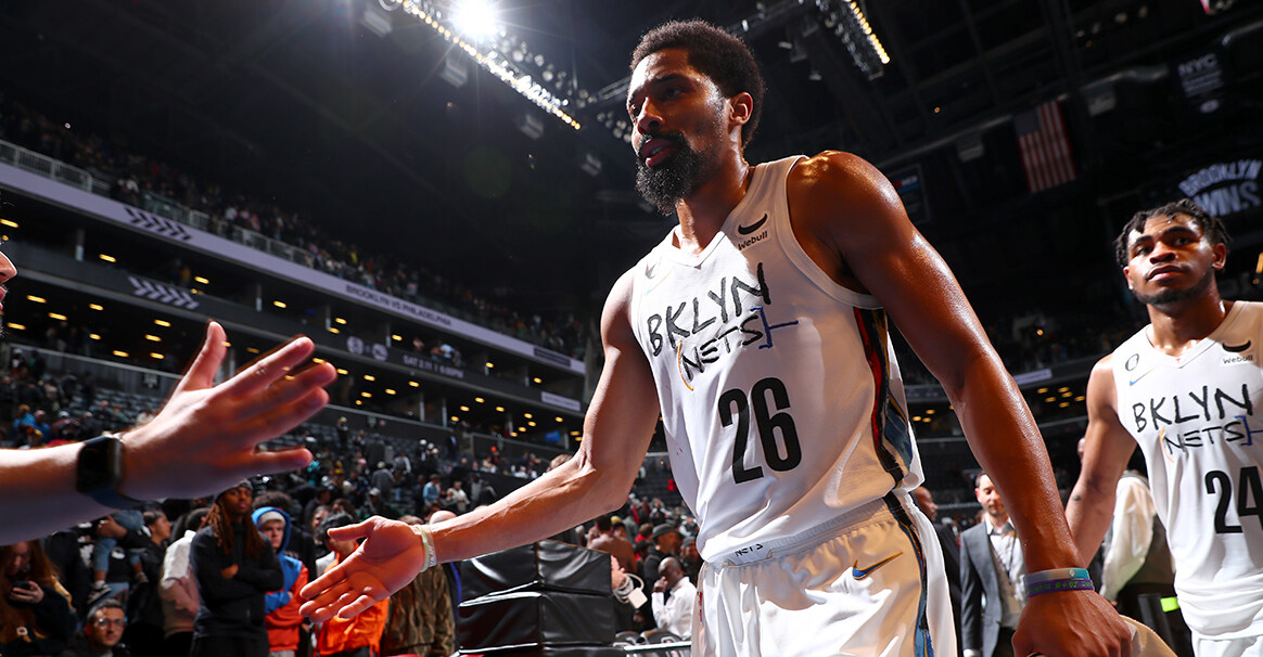 关于篮网球员斯宾塞·丁维迪表示球队要继续努力进步的信息 关于篮网球员斯宾塞·丁维迪表示球队要继续努力进步的信息