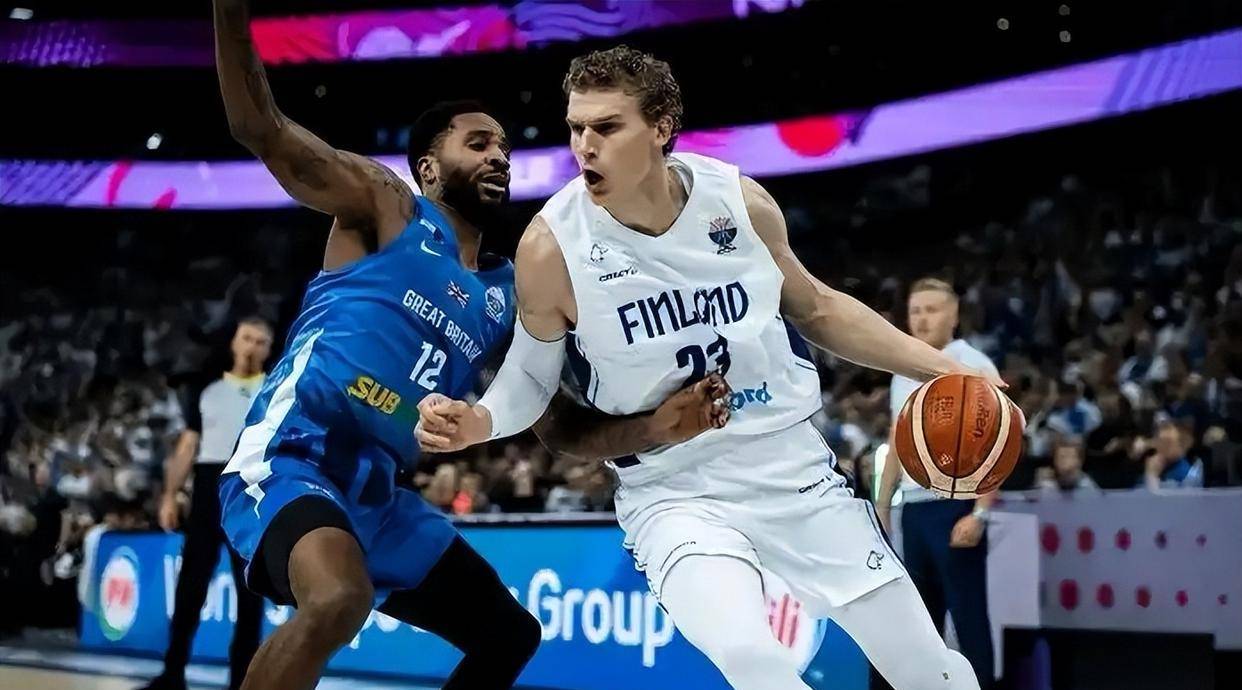 篮球明星在比赛中刷新了自己的纪录 篮球明星在比赛中刷新了自己的纪录