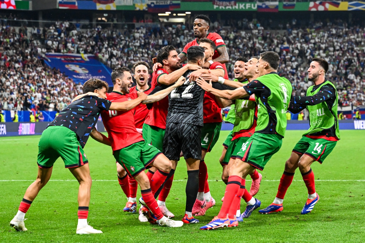 足球联赛中东亚球队连连取胜 足球联赛中东亚球队连连取胜