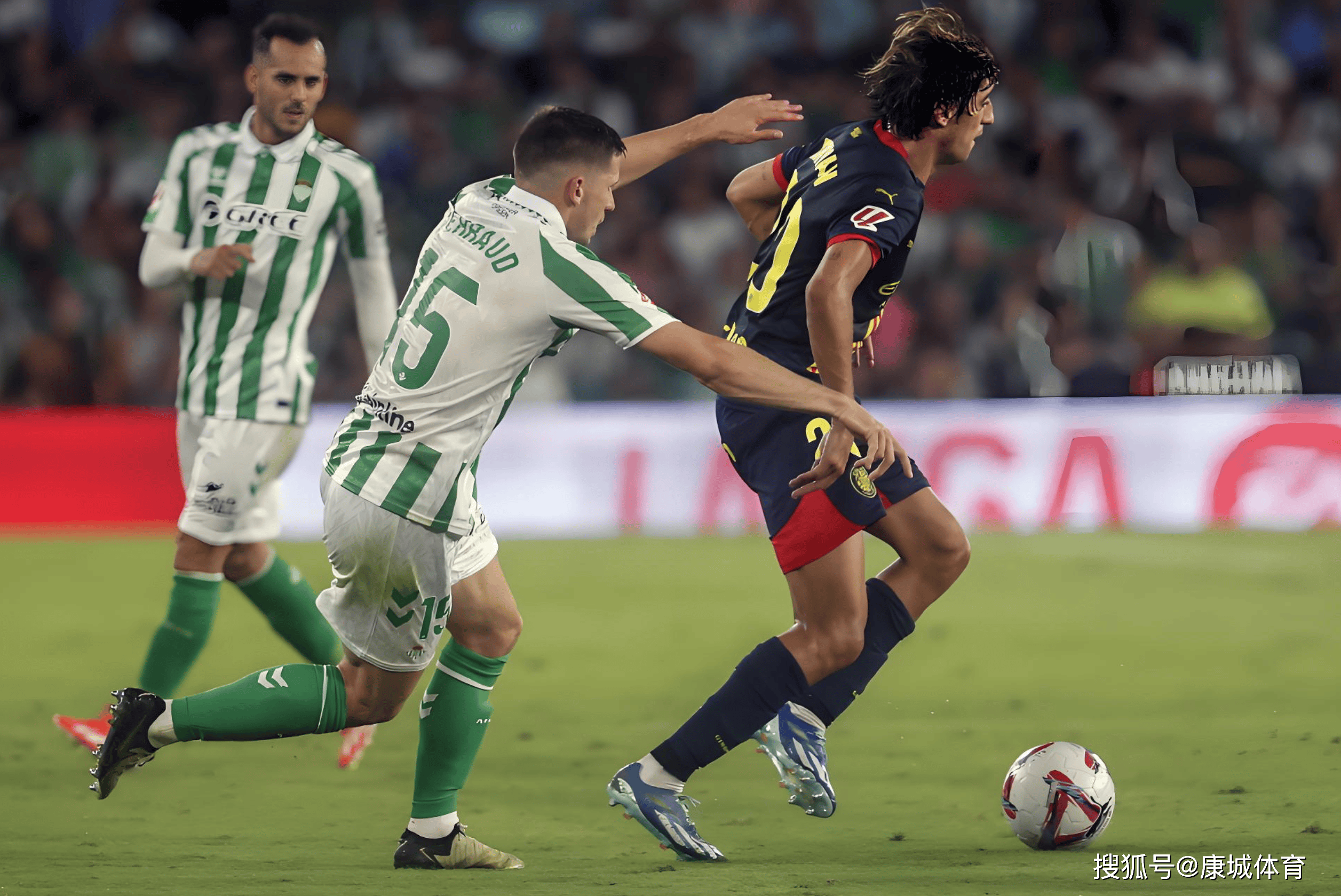 莱加内斯中场积极拦截助球队获胜