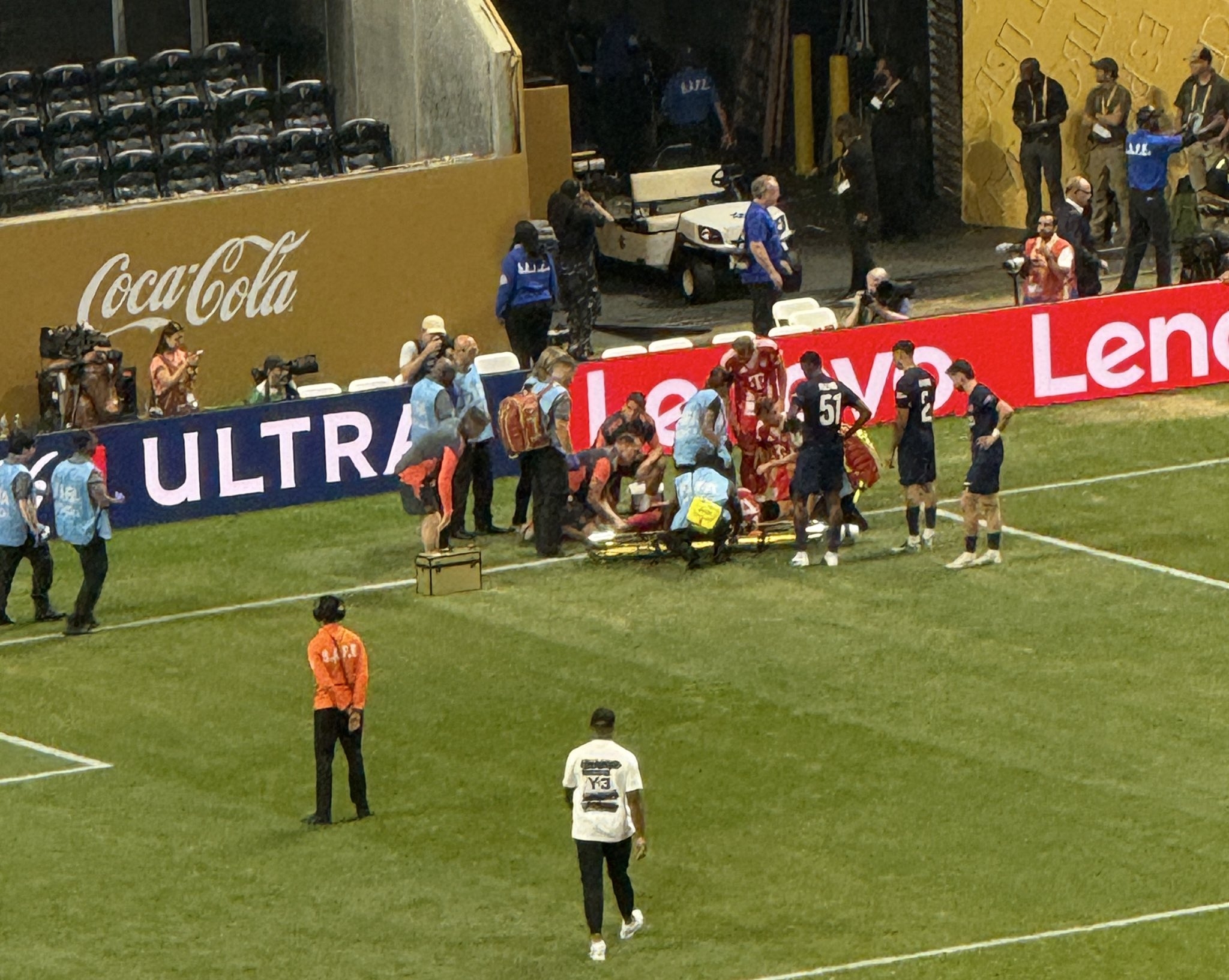 以色列主场惨败乌拉圭，遗憾无缘欧锦赛半决赛的简单介绍