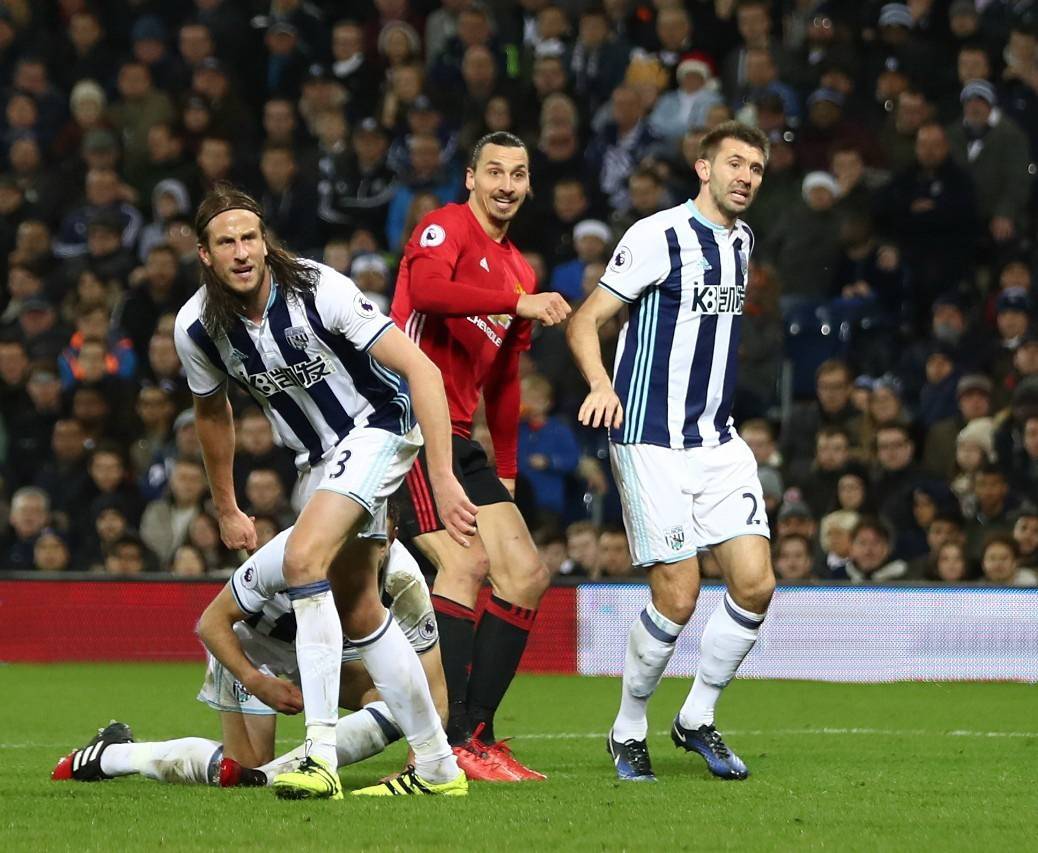 阿根廷险胜中国，伊布高光表现