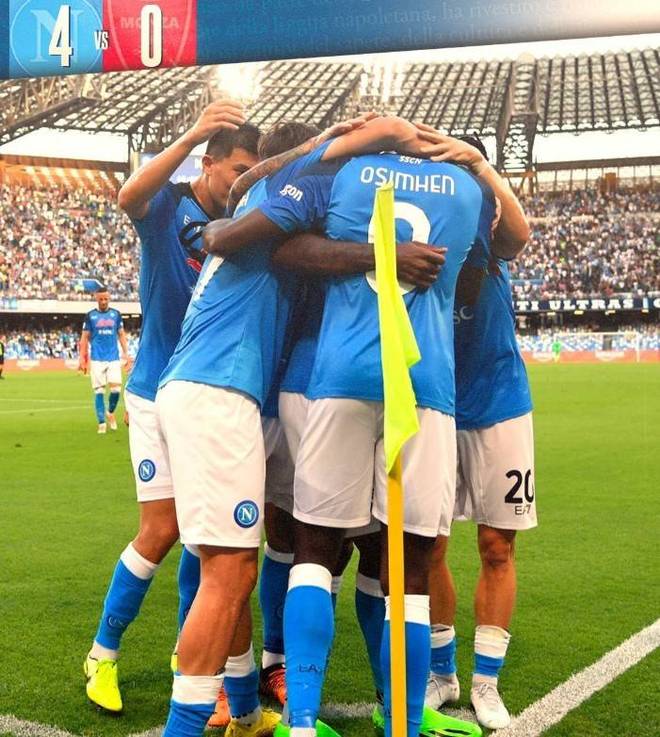 里昂碾压切尔西，莱万关键制胜的简单介绍