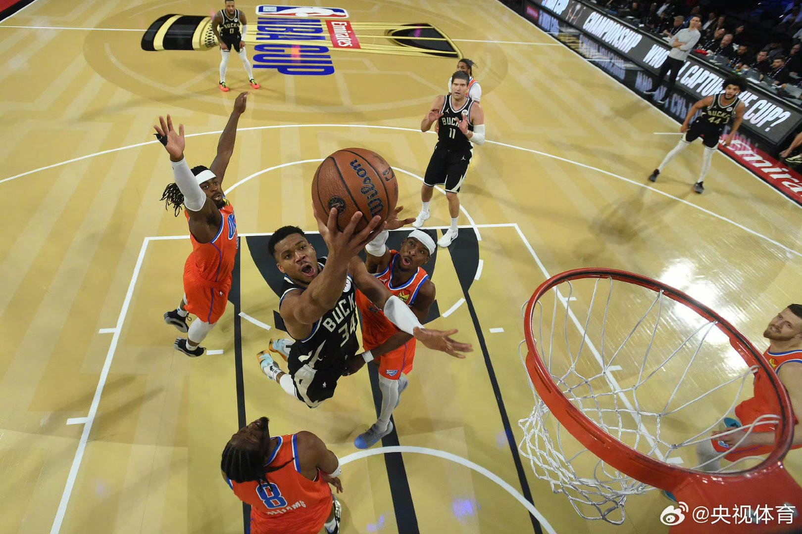 关于雄鹿B队横扫勇士B队，波尔津吉斯关键制胜的信息