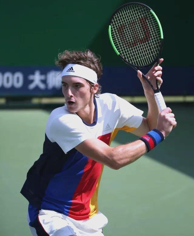 欧洲网球队横扫德国网球队，西西帕斯制霸全场的简单介绍