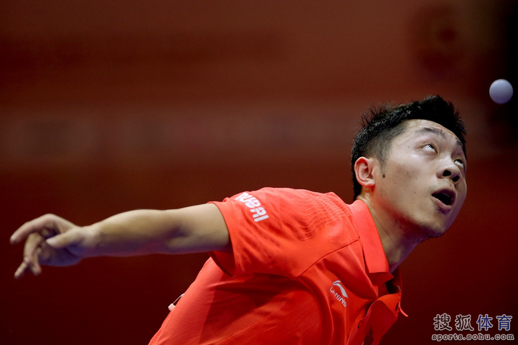 中国队完胜英格兰队，张继科关键制胜的简单介绍