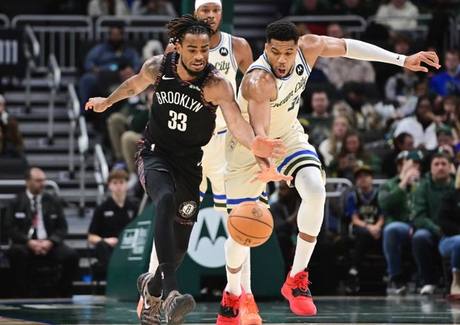 雄鹿胜过篮网，豪取四连胜佳绩的简单介绍