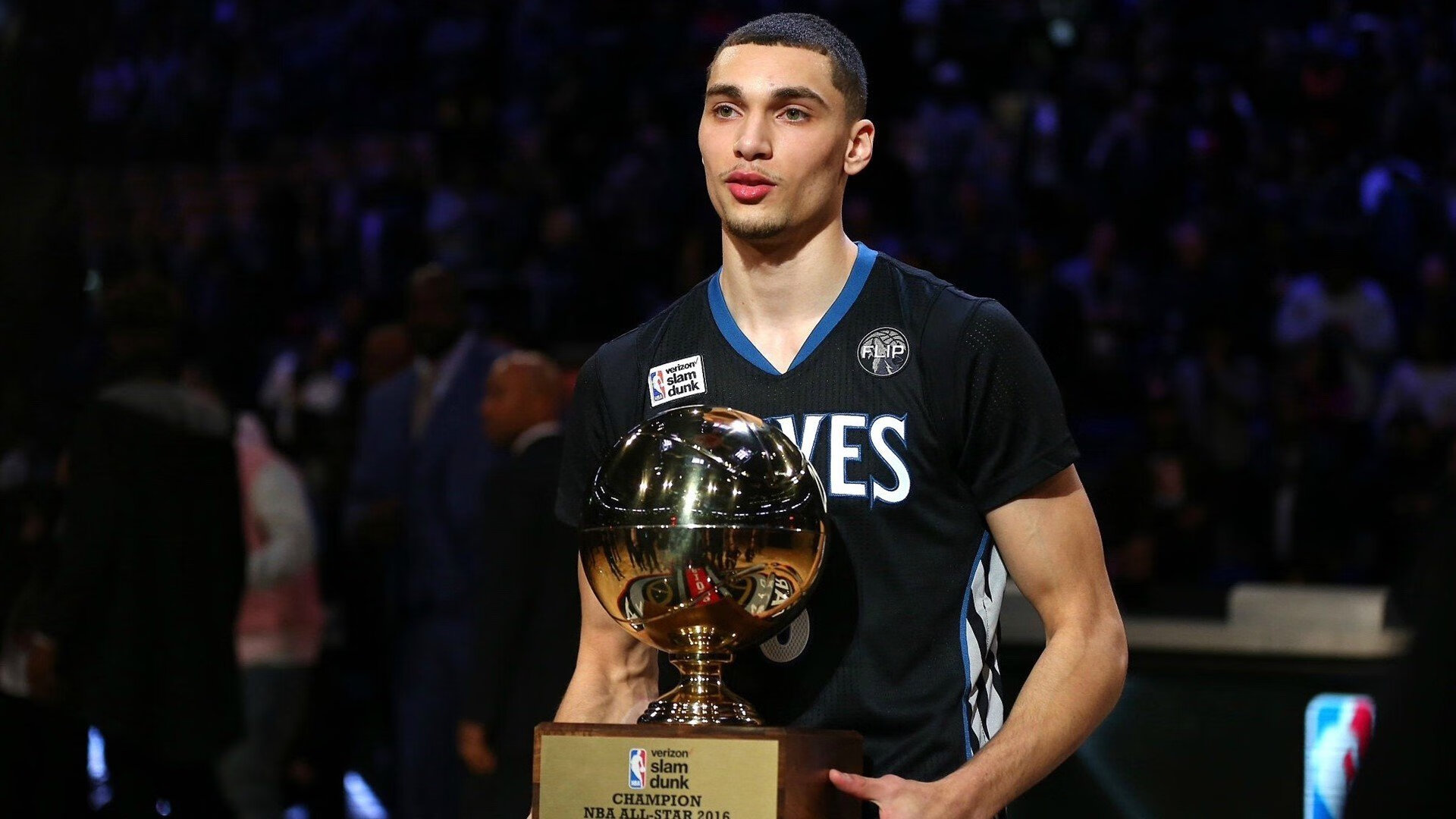 帕尔默个人能力完全展现,拜仁防守锁死拉齐奥,一场战术与天赋的终极对决