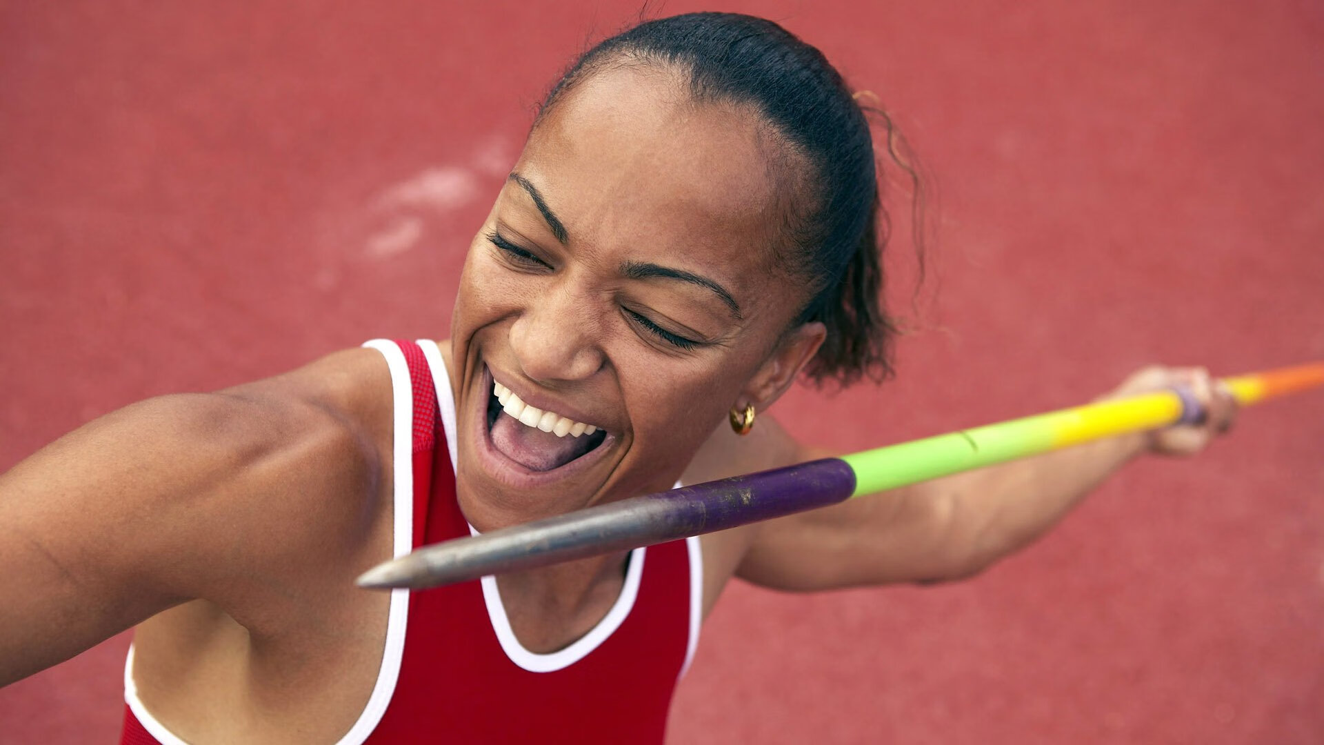 乔治化身攻防转换核心，热火团队篮球完胜广东队